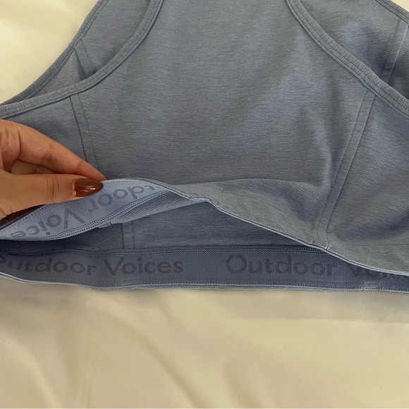 🌸Outdoor Voices Workout Top - Picture 3 of 6